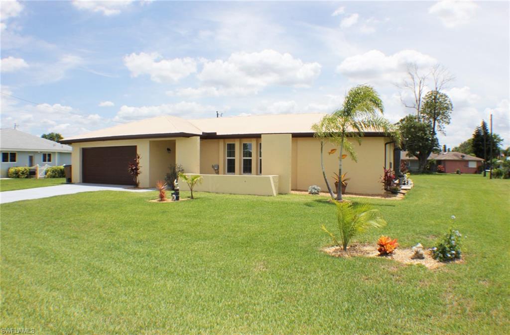 COUNTRY CLUB ESTATES - Residential