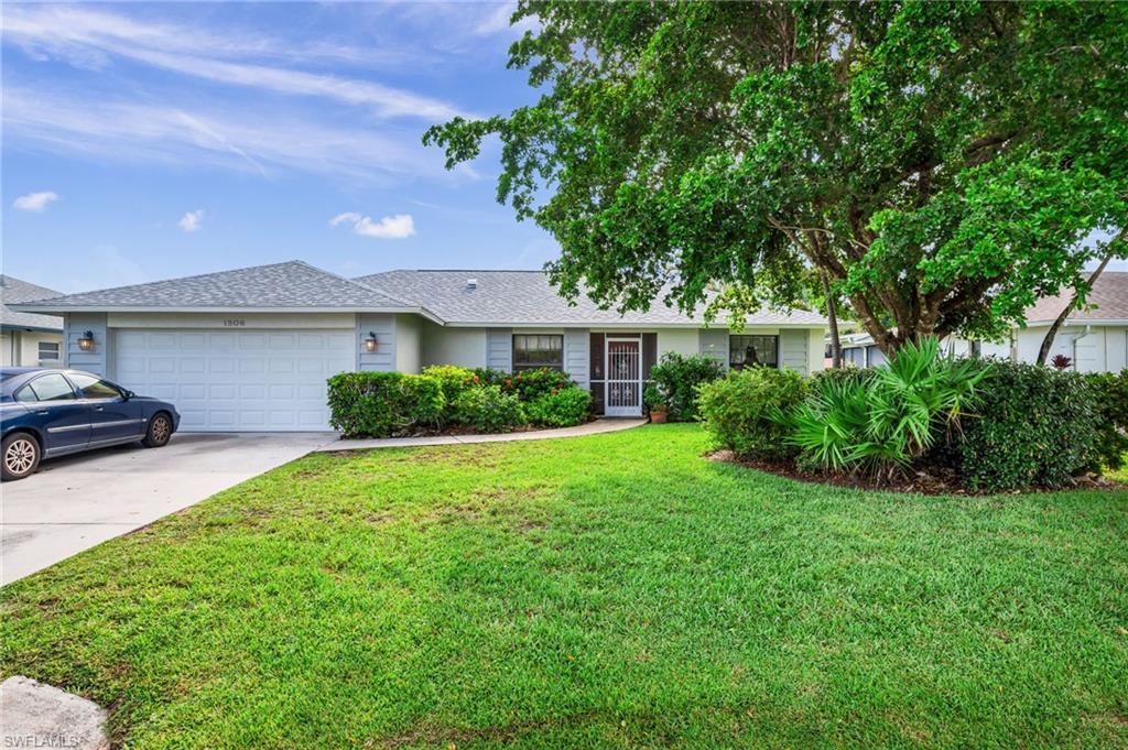 FOREST LAKES - Residential