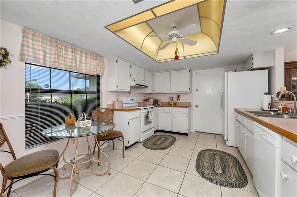 FOREST LAKES - Residential