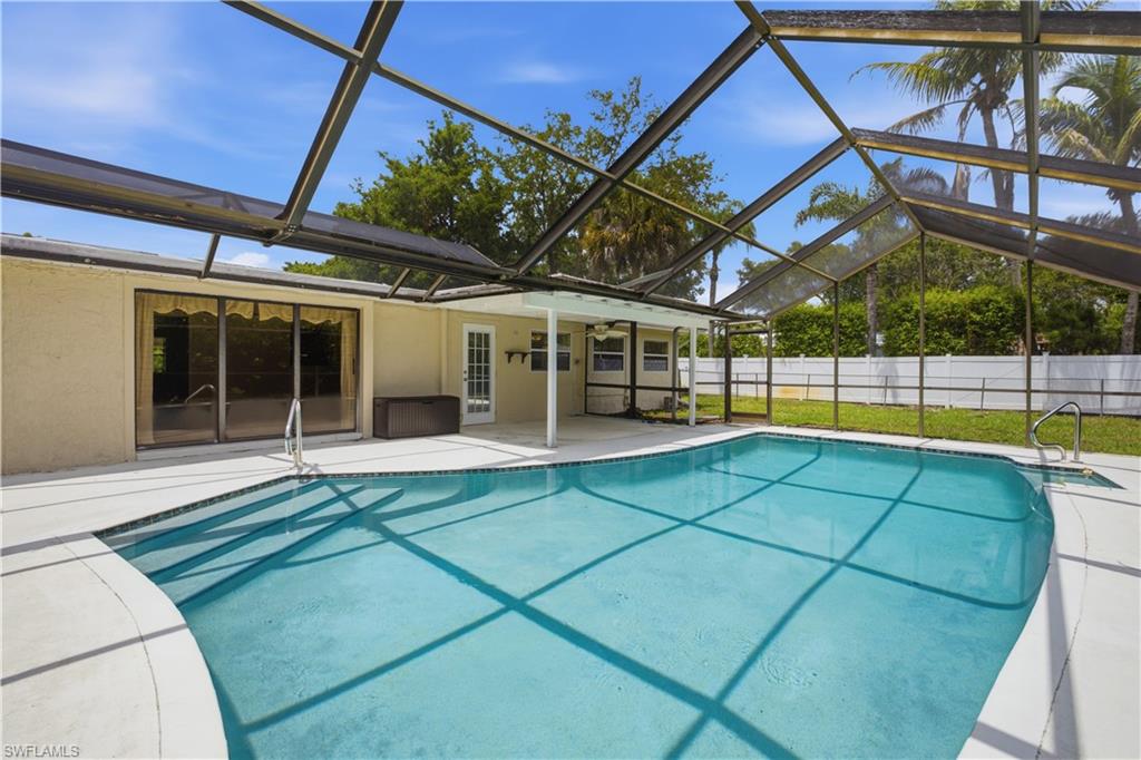 Fort Myers Villas - Residential
