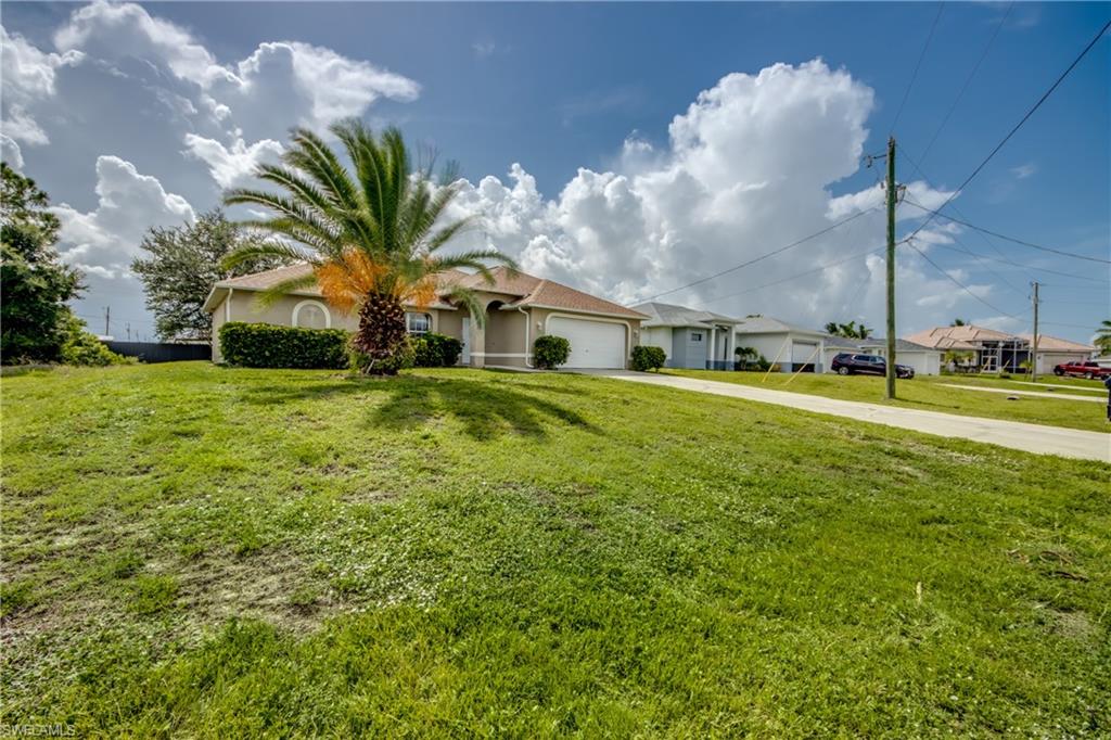 CAPE CORAL - Residential