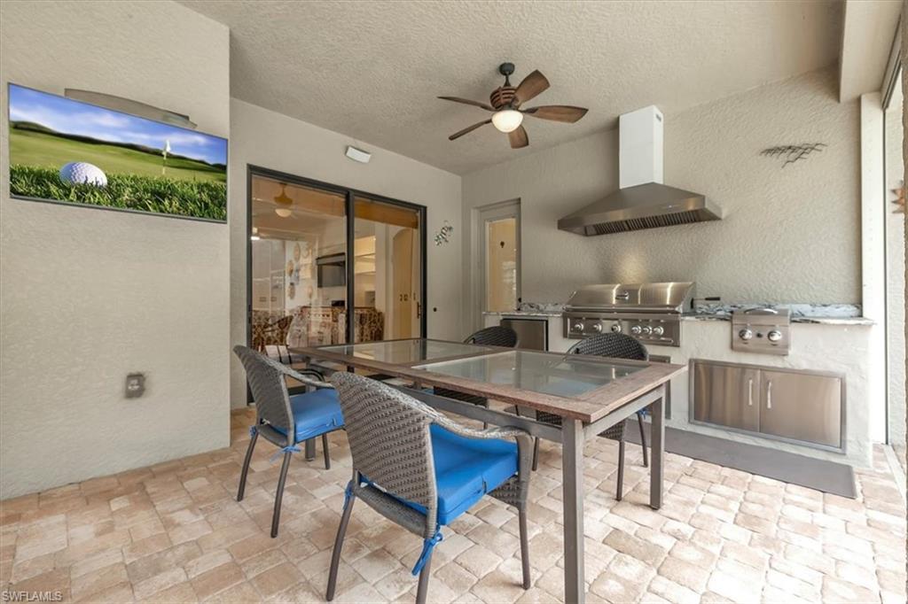 COUNTRY CLUB - Residential