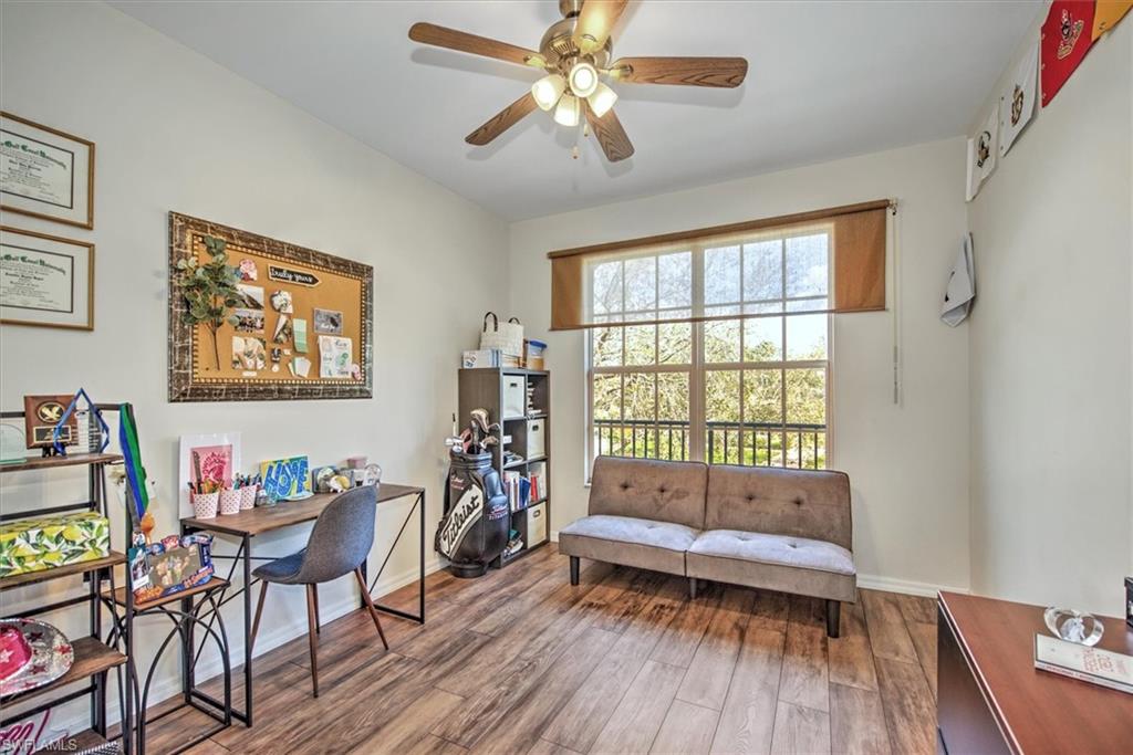 BAY WOODS - Residential