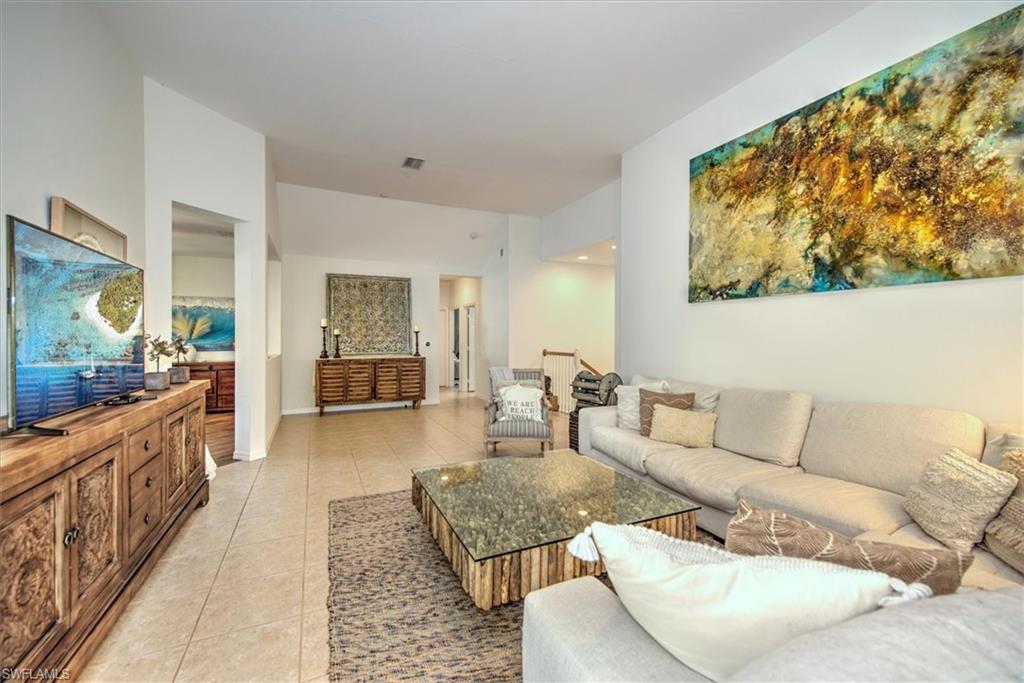BAY WOODS - Residential