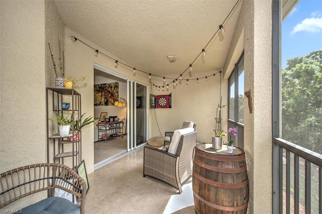 BAY WOODS - Residential