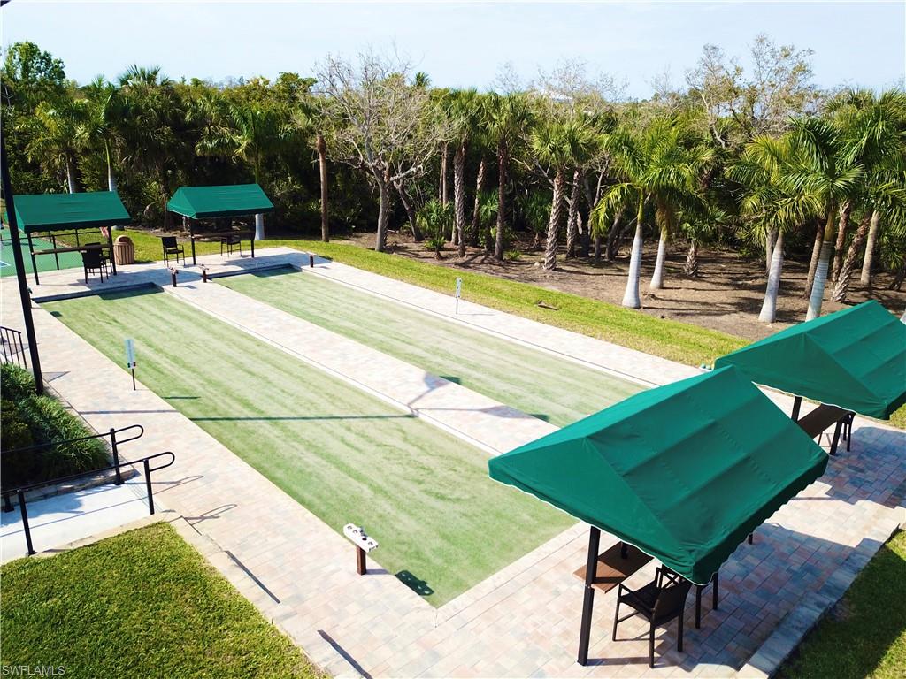 BAY WOODS - Residential