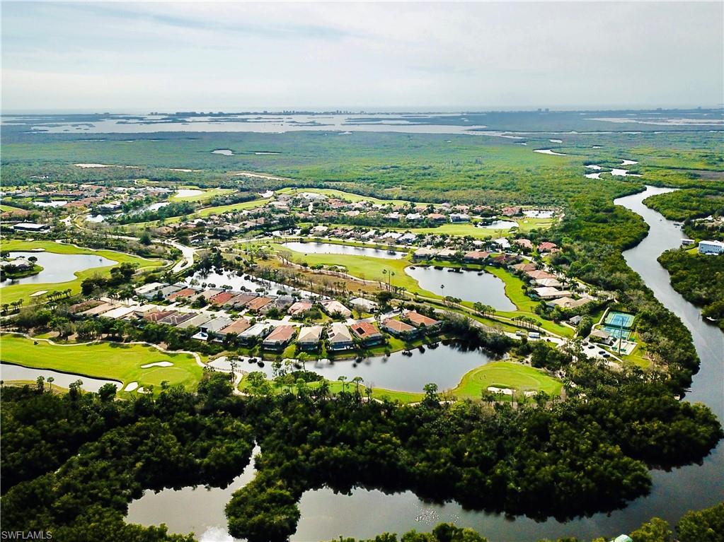 BAY WOODS - Residential