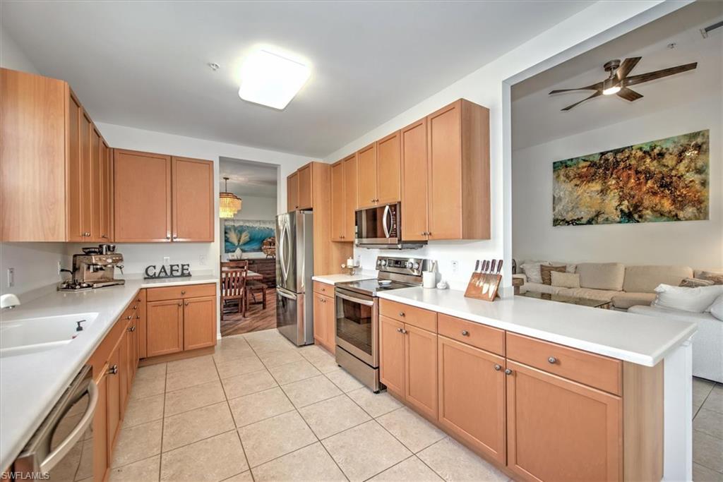 BAY WOODS - Residential