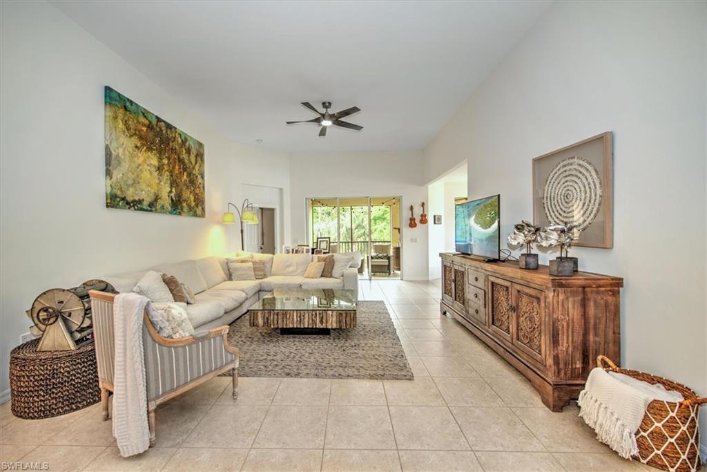 BAY WOODS - Residential