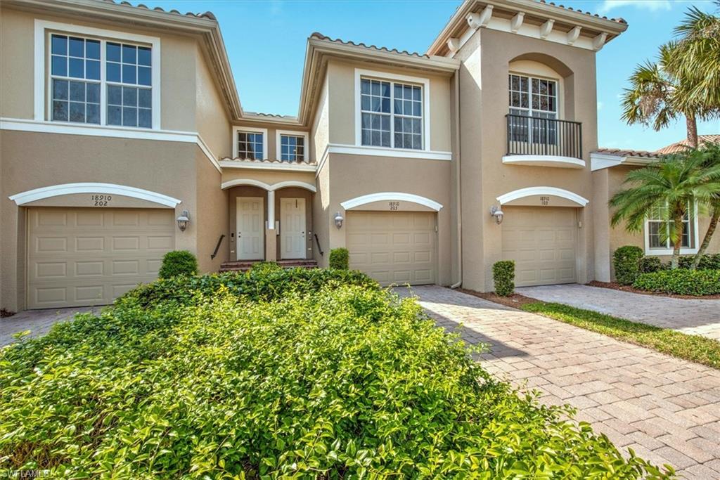 BAY WOODS - Residential