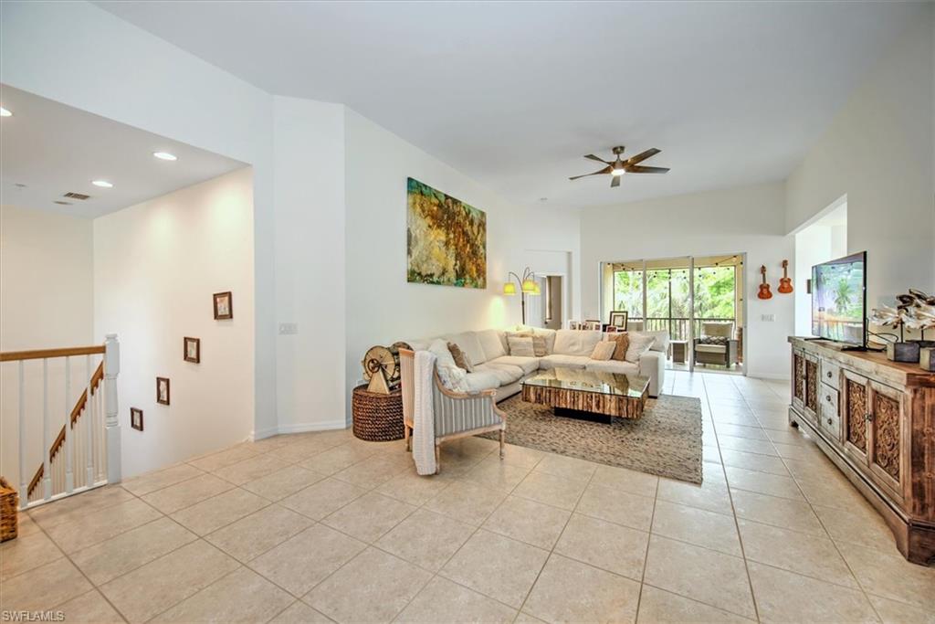 BAY WOODS - Residential
