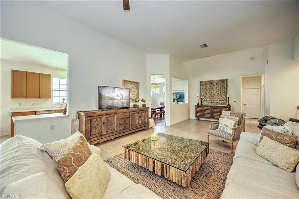 BAY WOODS - Residential