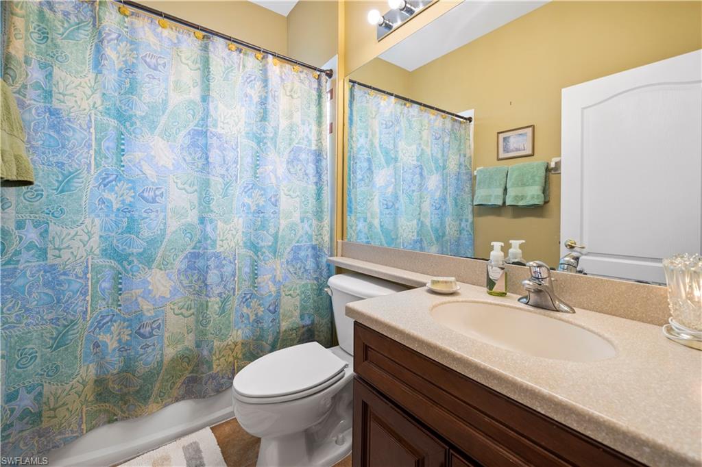 COLONIAL SHORES - Residential