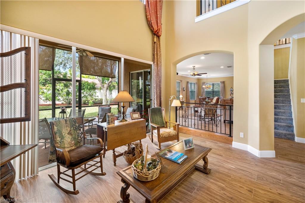 COLONIAL SHORES - Residential