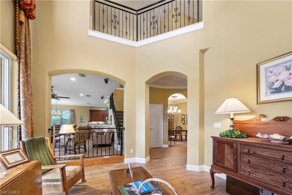 COLONIAL SHORES - Residential