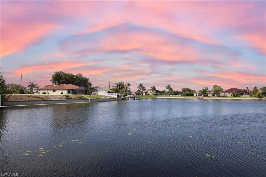 CAPE CORAL - Land