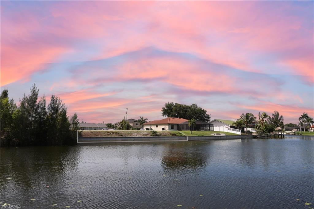 CAPE CORAL - Land