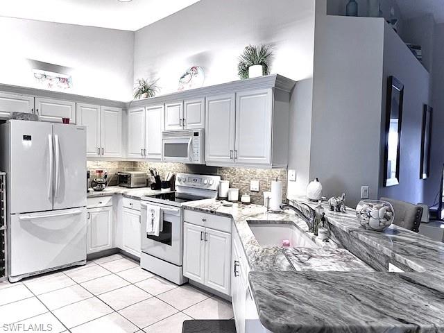 GARDEN LAKES - Residential
