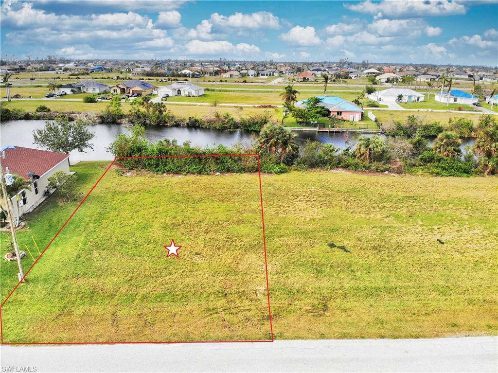 CAPE CORAL - Land