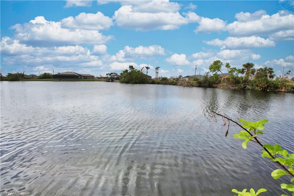 CAPE CORAL - Land