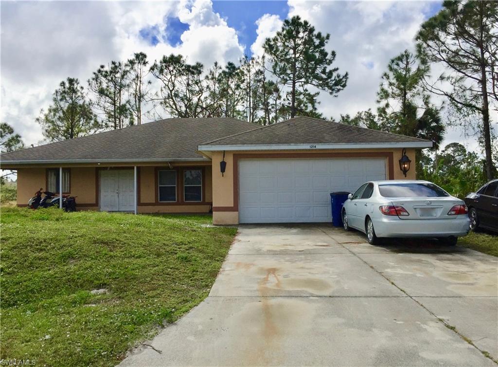 With almost 1800 sqft of interior living space, this house is sure to make a fantastic family home. A 4 bedroom house, or a 3 bedroom with a den - the layout is comfortable & tile floors throughout are a huge plus. The house does need a bit of sprucing up, however, with some cosmetic upgrades, the 2008 construction will clean up nicely. Located in a calm and quiet part of town, this home is surrounded by land and other quality homes. Call today to ask for details or to schedule a showing appointment!