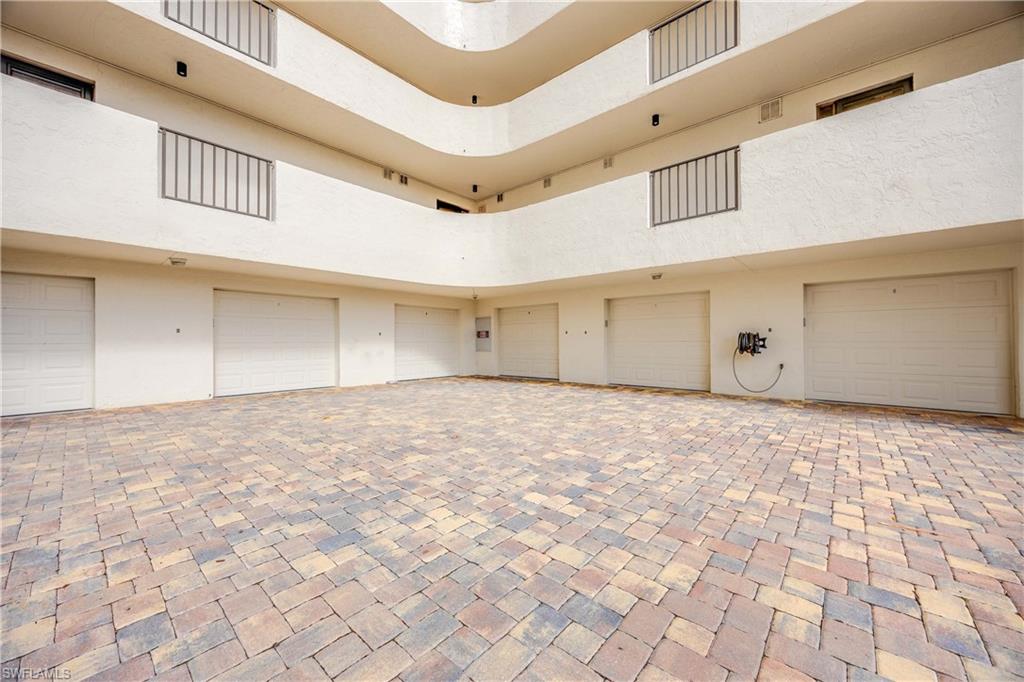 VANDERBILT SURF COLONY - Residential Lease