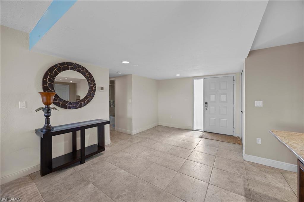 VANDERBILT SURF COLONY - Residential Lease