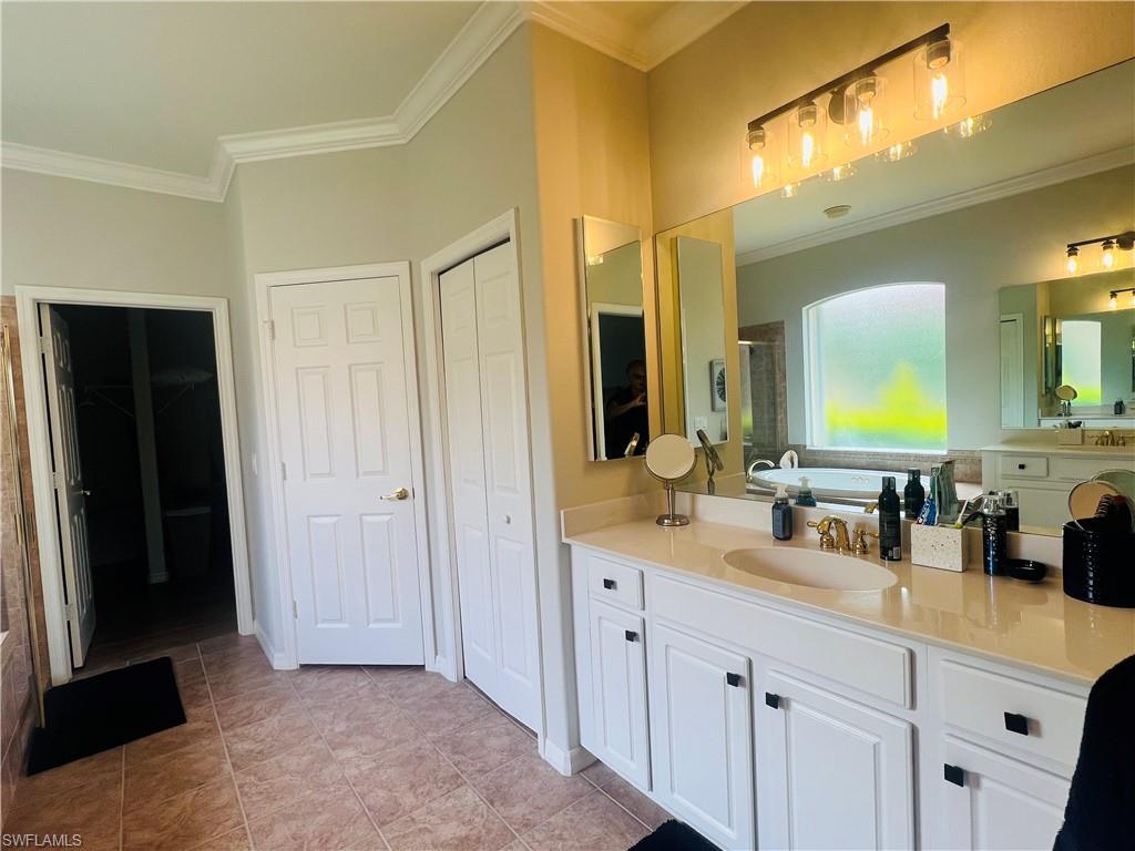 REFLECTION LAKES OF NAPLES - Residential Lease
