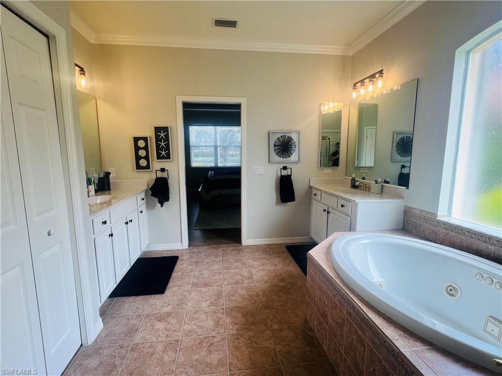 REFLECTION LAKES OF NAPLES - Residential Lease