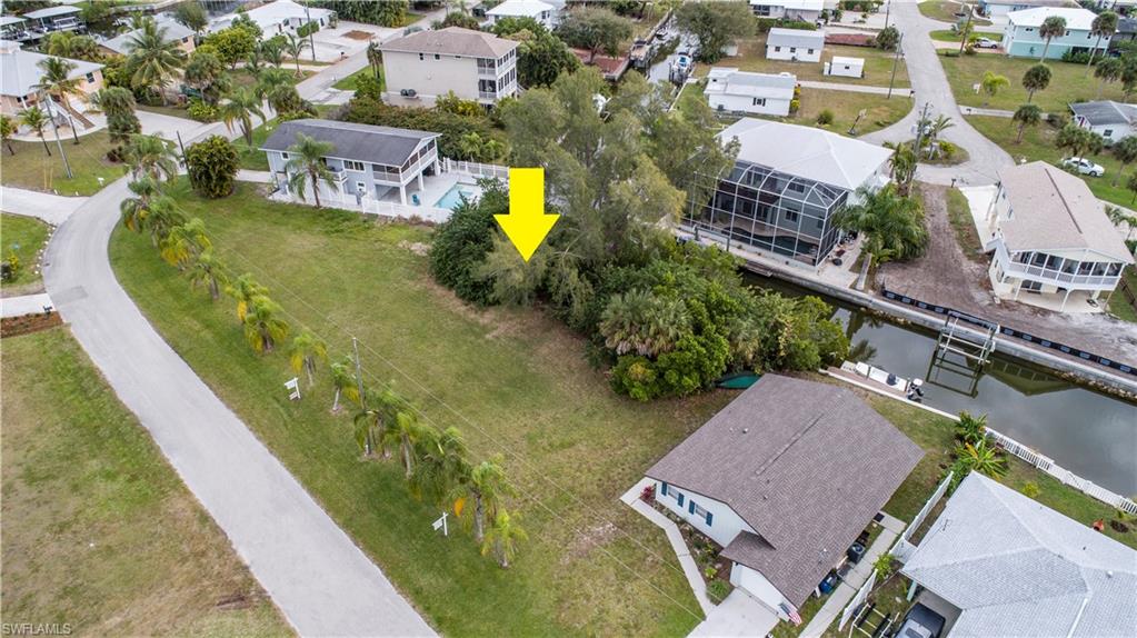 ESTERO BAY SHORES - Land
