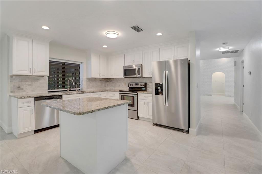 GOLDEN GATE ESTATES - Residential