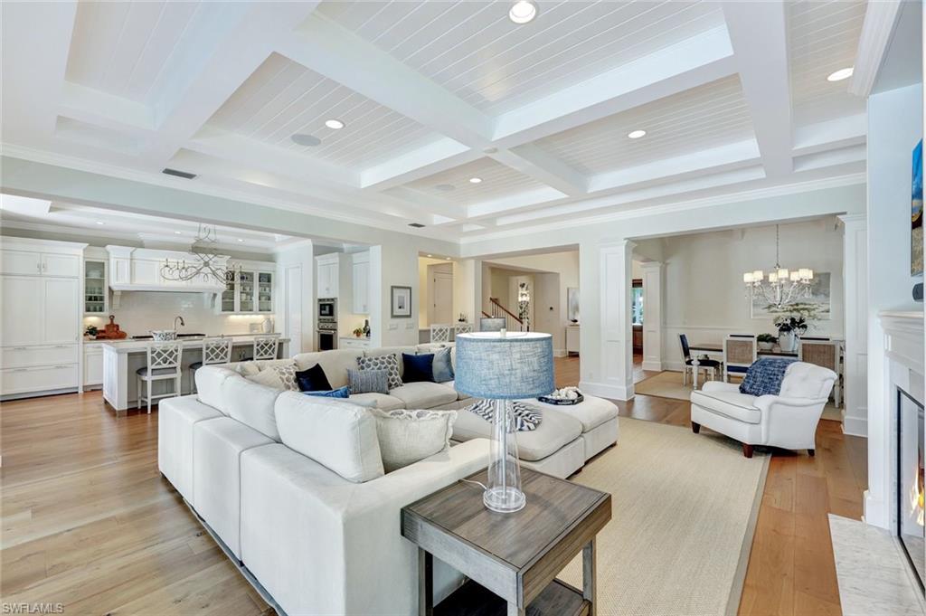OLDE NAPLES - Residential