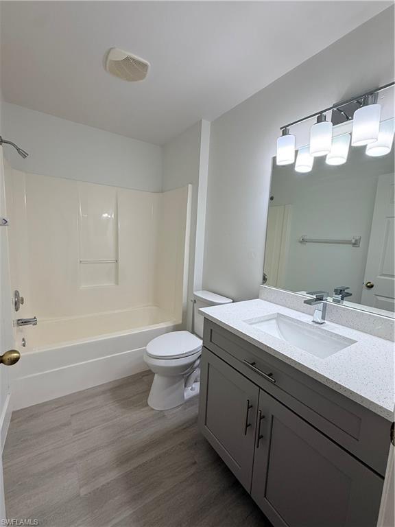 MIRROR LAKES - Residential