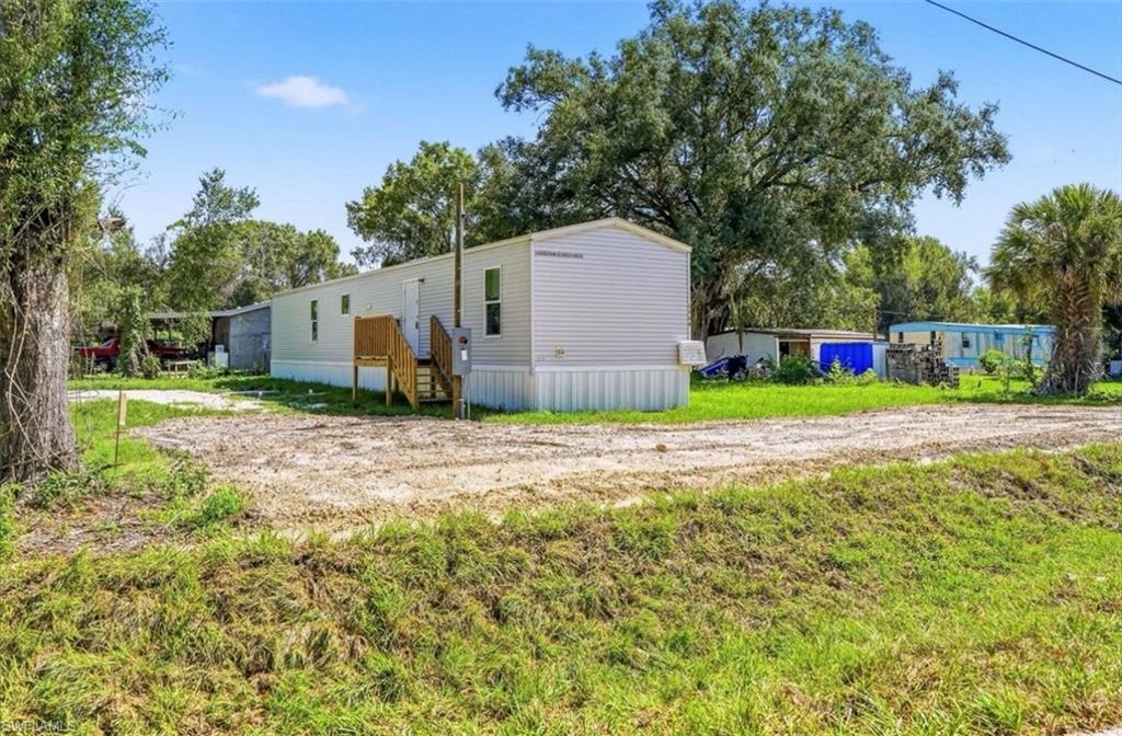 NORTH LABELLE - Residential