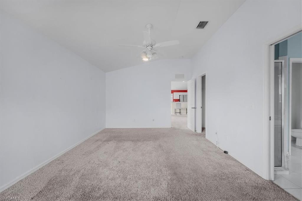 VARSITY LAKES - Residential