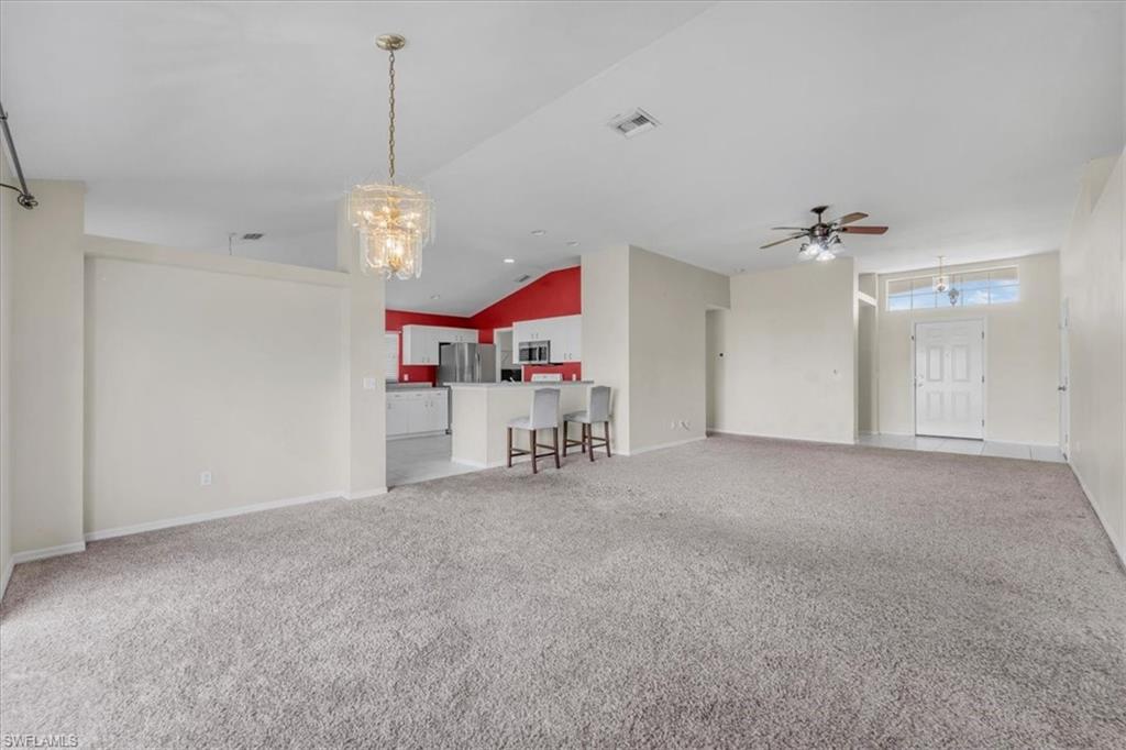VARSITY LAKES - Residential