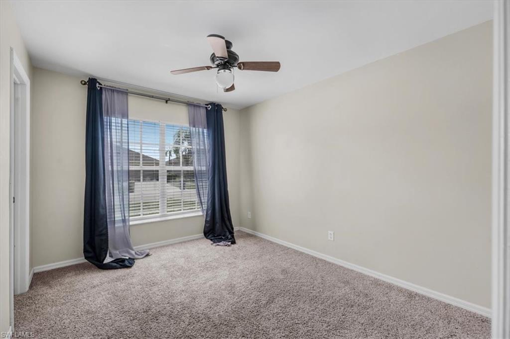 VARSITY LAKES - Residential