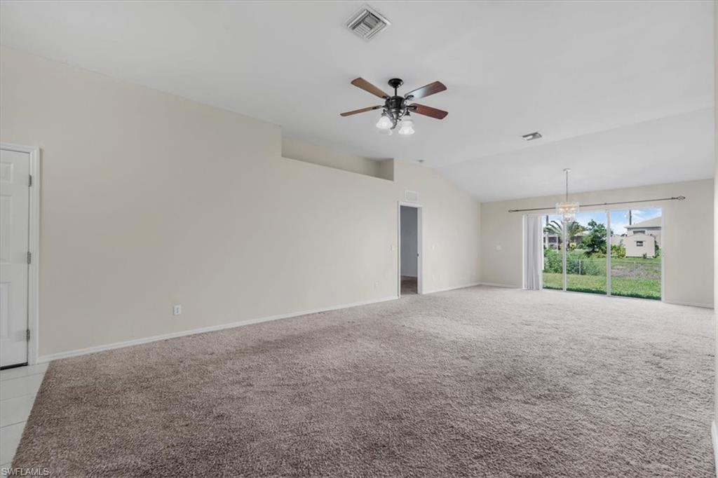 VARSITY LAKES - Residential