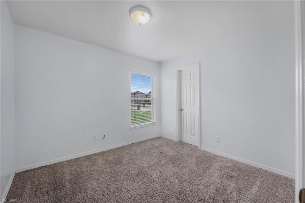VARSITY LAKES - Residential