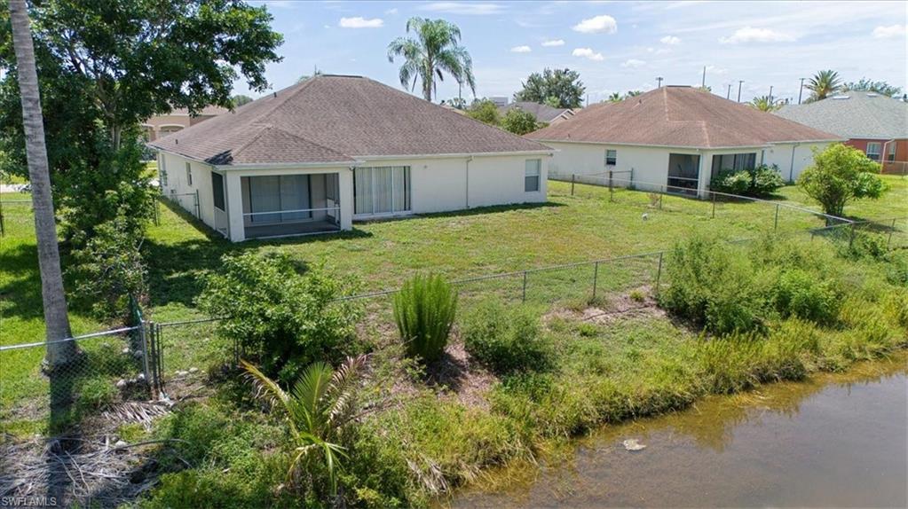 VARSITY LAKES - Residential