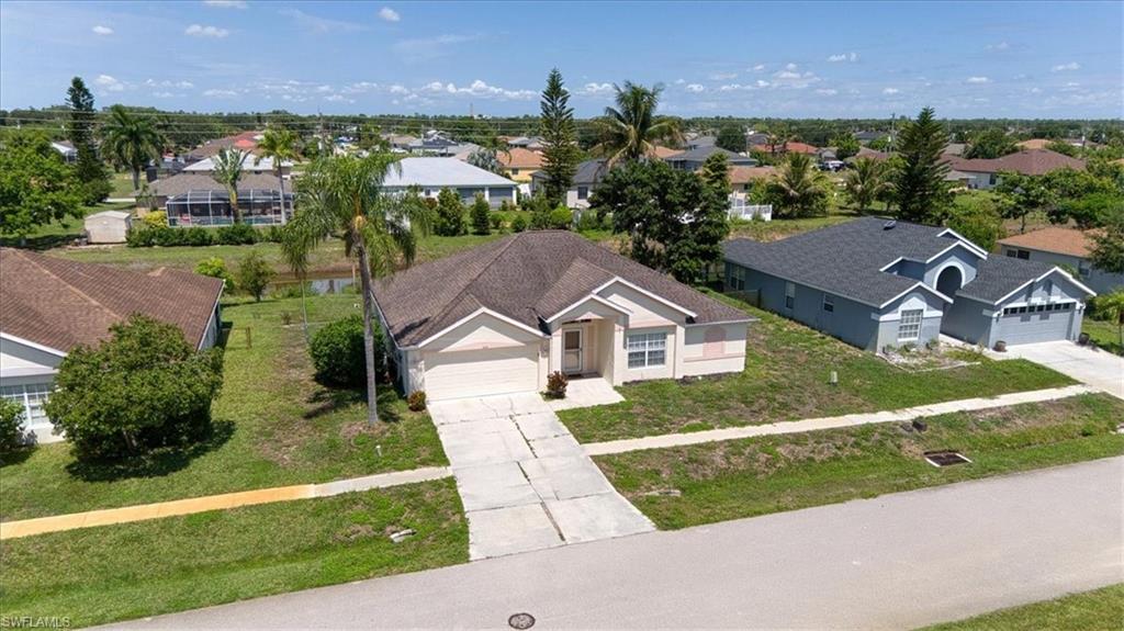 VARSITY LAKES - Residential