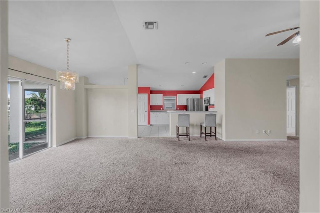 VARSITY LAKES - Residential
