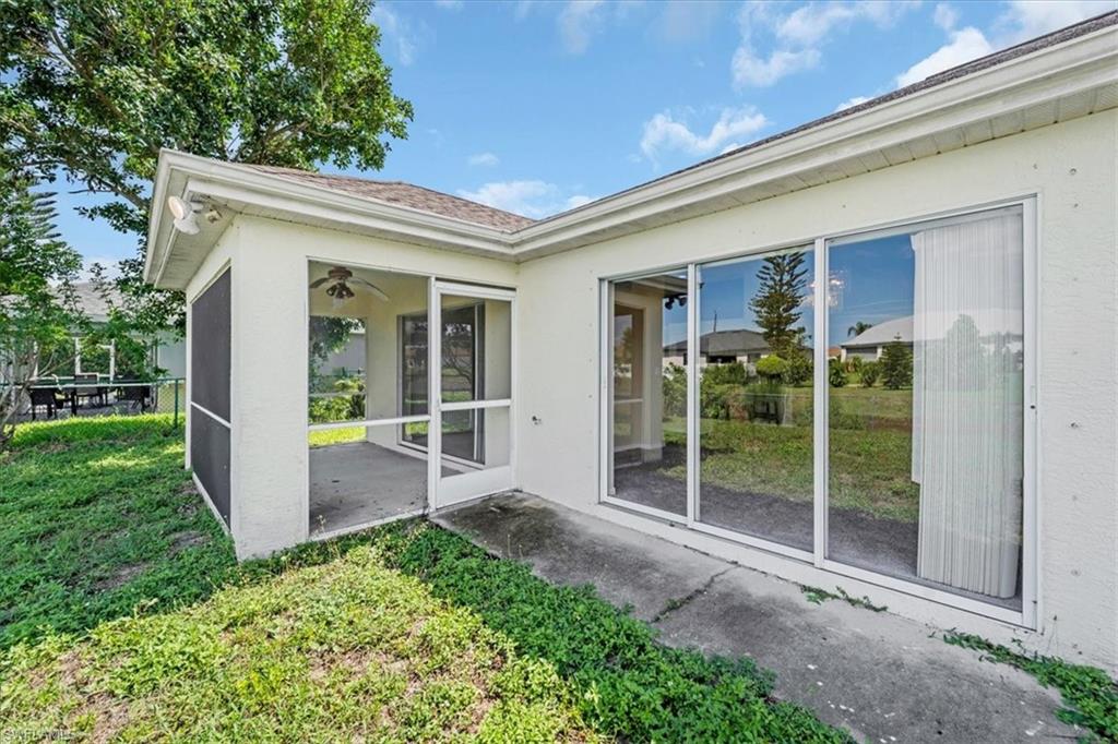 VARSITY LAKES - Residential