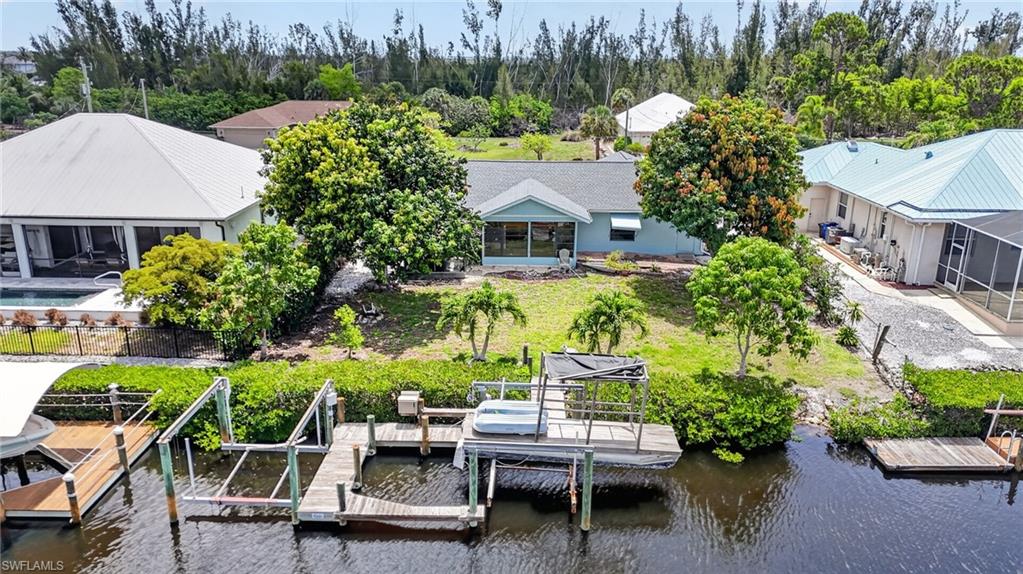 CHARLOTTE SHORES - Residential