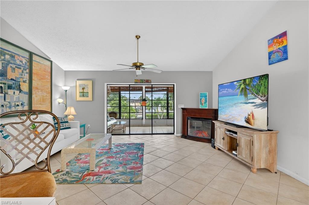 CHARLOTTE SHORES - Residential