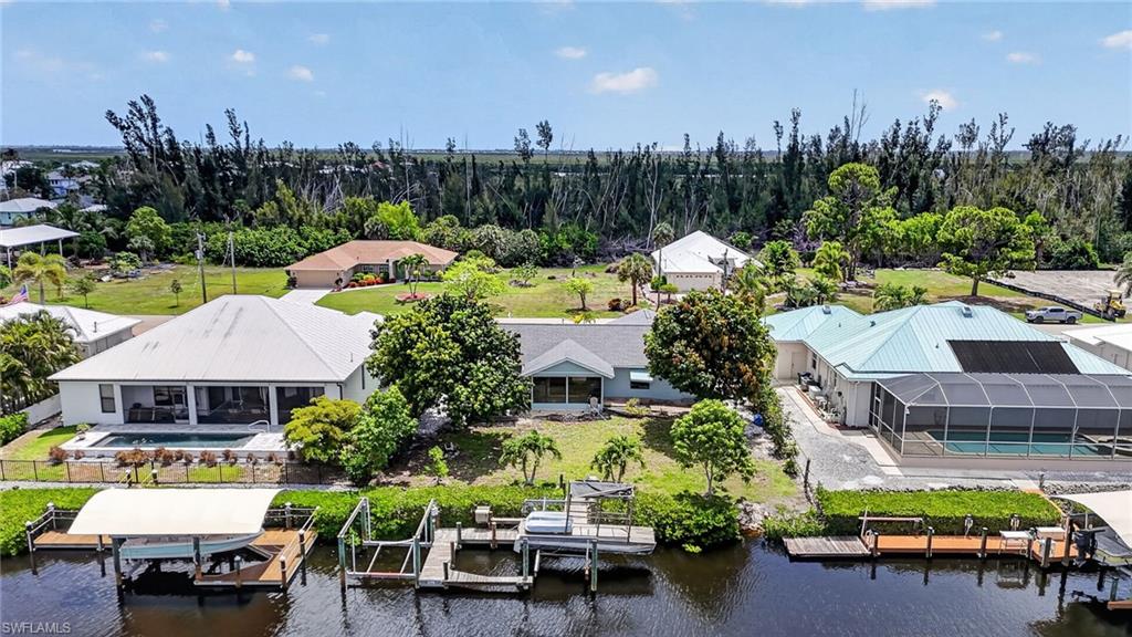 CHARLOTTE SHORES - Residential