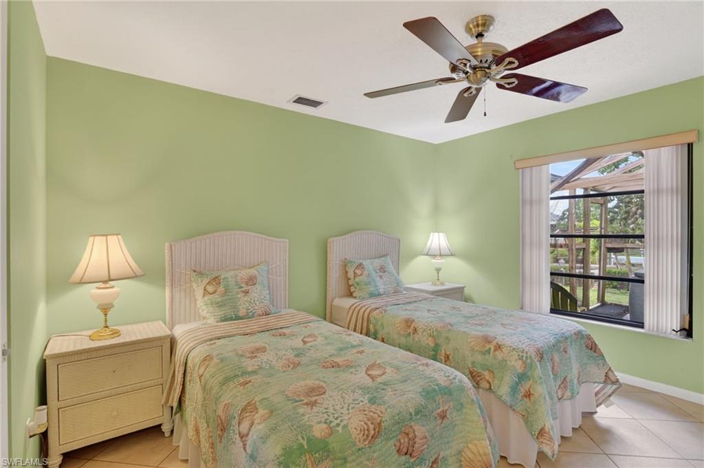 CHARLOTTE SHORES - Residential