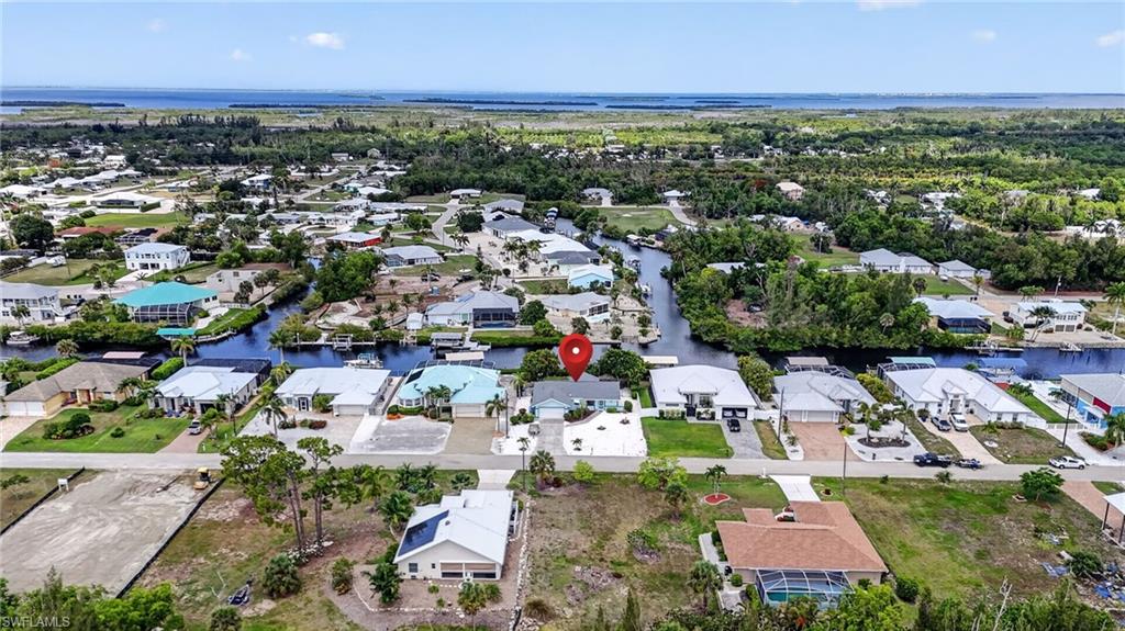 CHARLOTTE SHORES - Residential