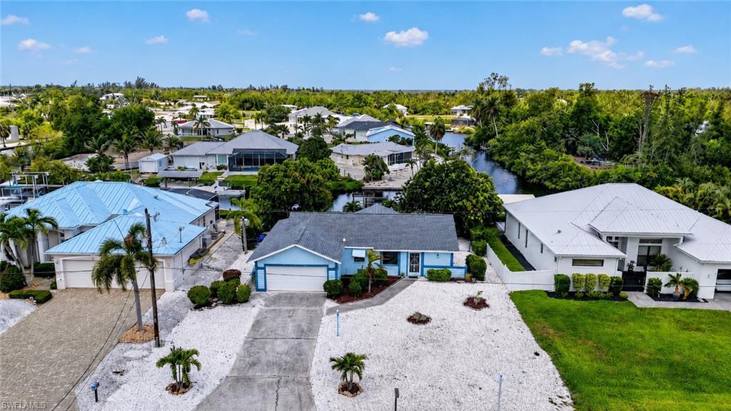 CHARLOTTE SHORES - Residential