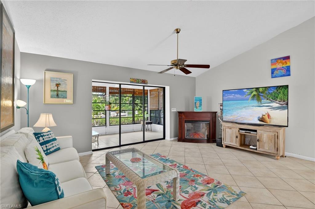 CHARLOTTE SHORES - Residential